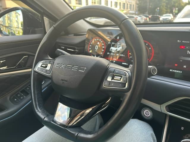 В России рекордно вырос рынок китайских автомобилей с пробегом