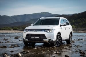 Новый MITSUBISHI OUTLANDER по цене от 999 000 рублей!