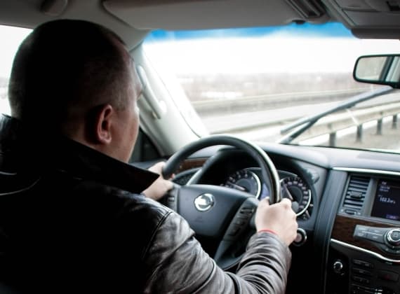 Тест-Драйв: Mercedes GL350 или Nissan Patrol? Выбор не очевиден