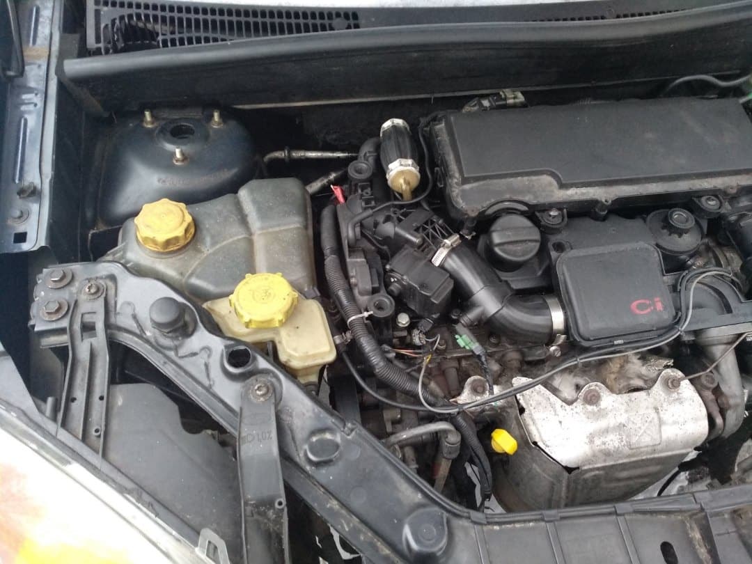 Автолюбителям объяснили, в каких случаях подкапотное одеяло бесполезно