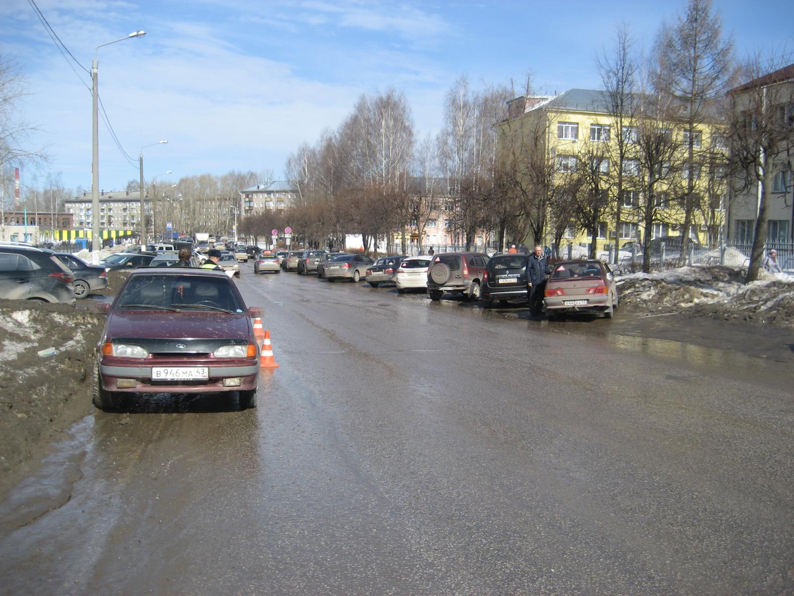 Авто кирово. Авария Киров Менделеева. Г Тула поселок Менделеевский сбили человека. Кировавтогаз Слобожанинов фото.