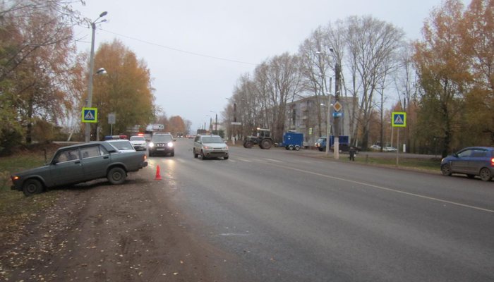 ДТП в Нововятске: машина отлетела в пешехода