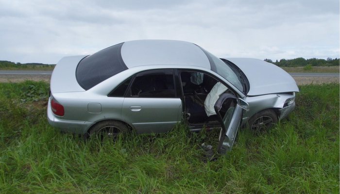 Пьяного водителя Audi A4 госпитализировали после ДТП