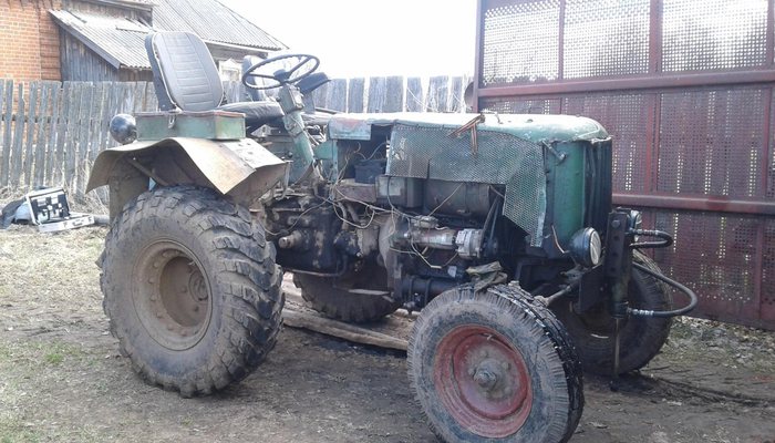 В Уржумском районе трактор сам завелся и задавил пенсионера