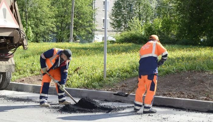 Киров ищет подрядчика, который сможет обслуживать дороги за 500 млн рублей