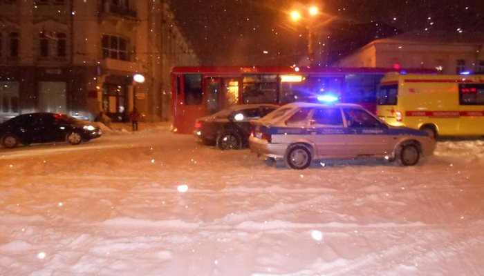 На Ленина водитель «Фольксвагена» сбил двух пешеходов