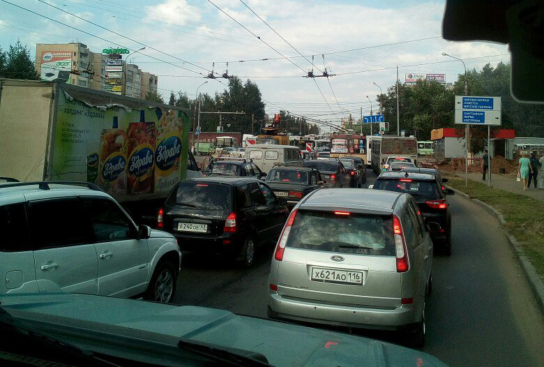 Пробки киров. Перекресток производственная Щорса Киров. Перекресток Воровского и производственной Киров. Воровского производственная Киров. Щорса производственная Киров.