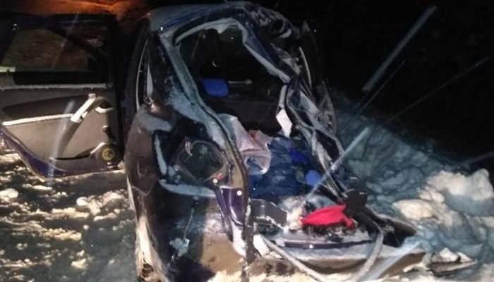 Lada Granta влетела в грузовой автомобиль: погибла 4-летняя девочка