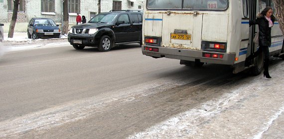 Как автомобилисты встретили первый снег и гололёд в Кирове?