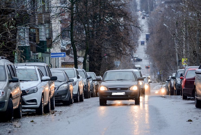 машина на дороге. автомобилей на дорогах становится. автомобилей на дорогах становится. автомобили на дорогах россии. автомобилей на дорогах становится.