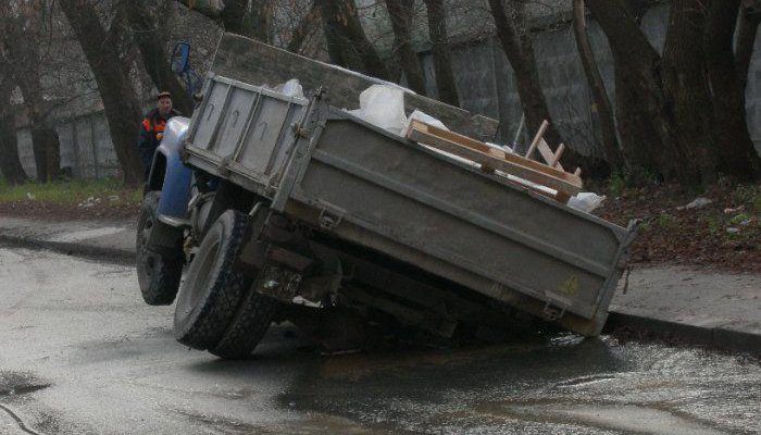 Количество ДТП из-за плохих дорог в Кирове увеличилось в 2 раза