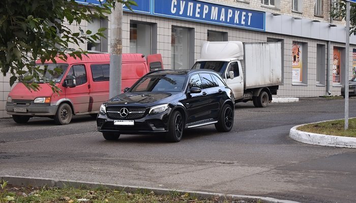 В Кирове чиновников из Госдумы прокатят на машинах за бюджетные миллионы