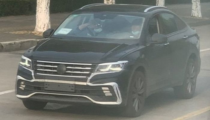 В сети появились шпионские фотографии купе-версии Volkswagen Tiguan