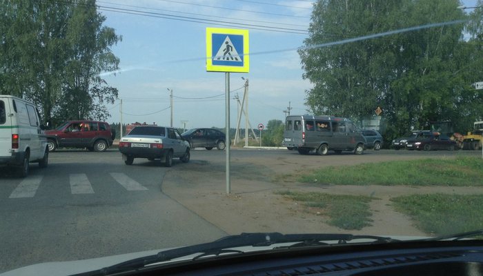В Нововятск не попасть. Из-за ремонта дороги пробки растягиваются на километры