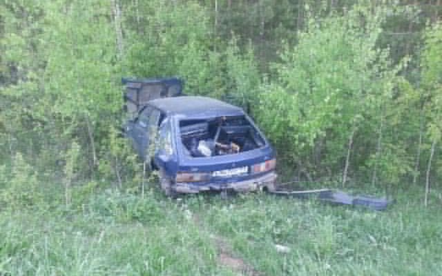 Водитель на Mitsubishi вытолкнул с дороги «Москвич»
