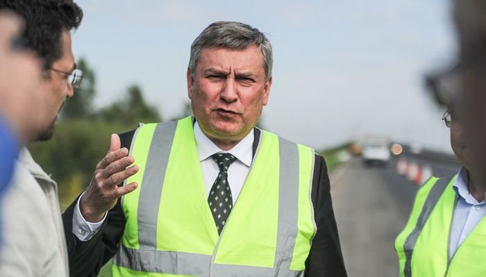 Глава администрации Кирова сделал замечание подрядчикам по уборке улиц