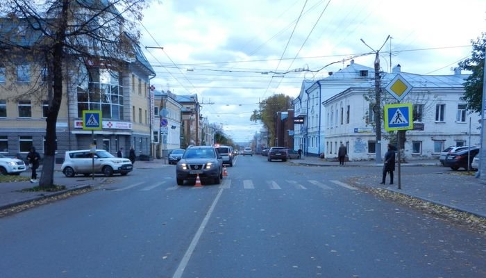 В Кирове мужчина на внедорожнике сбил женщину на «пешеходнике»