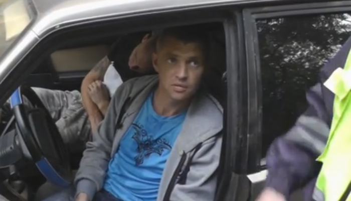 Пьяный водитель в Кирове пытался откупиться от полицейских тысячей рублей