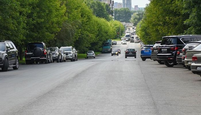 В Кирове приняли в эксплуатацию еще две дороги: говорят, что без замечаний