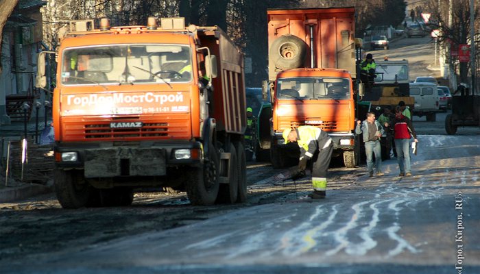 2 дороги из запланированных в Кирове не попали в ремонт на 2018 год