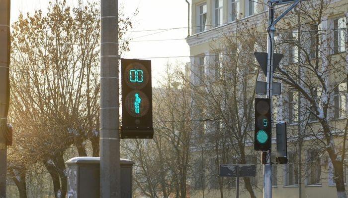  В Кирове установили 5 светофоров со встроенными видеокамерами