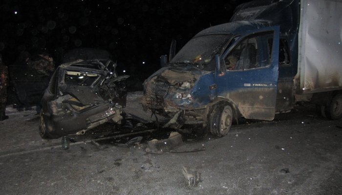 В Орловском районе Subaru сперва врезалась в МАЗ затем в «Газель»