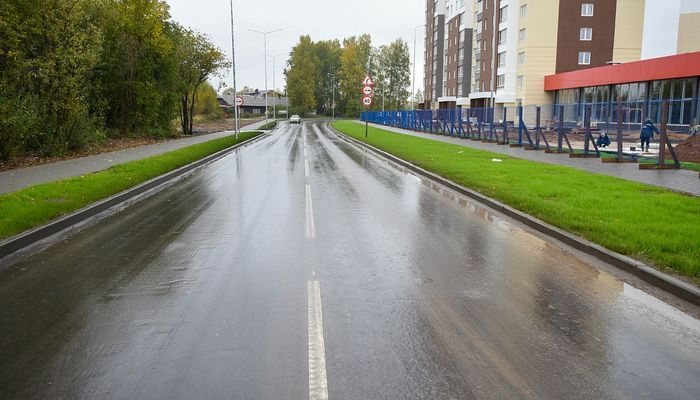 В Кирове реконструировали улицу Торфяную: будем скучать по полуметровой яме?