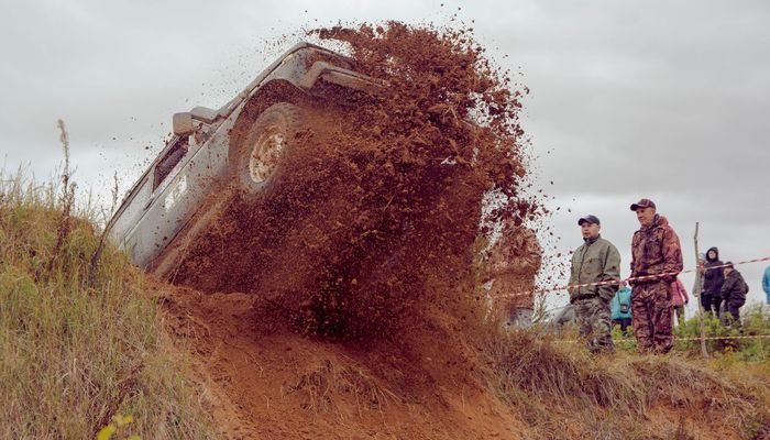 Джип-фестиваль «Грязная верста»: помесим сухую грязь?
