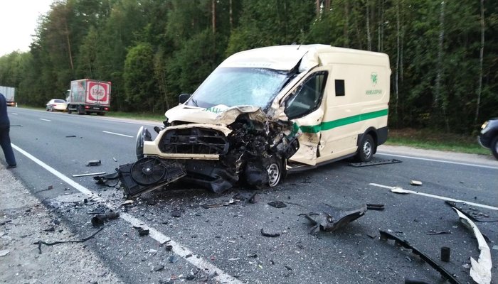 В Кировской области в ДТП с инкассаторской машиной пострадала 2-летняя малышка