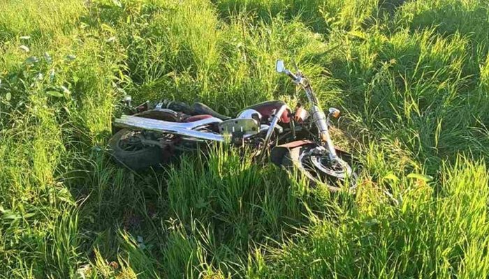 Мотоциклиста пришлось госпитализировать после столкновения на трассе с иномаркой
