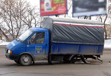 Утренняя авария: «Газель» Почты России потеряла задний мост