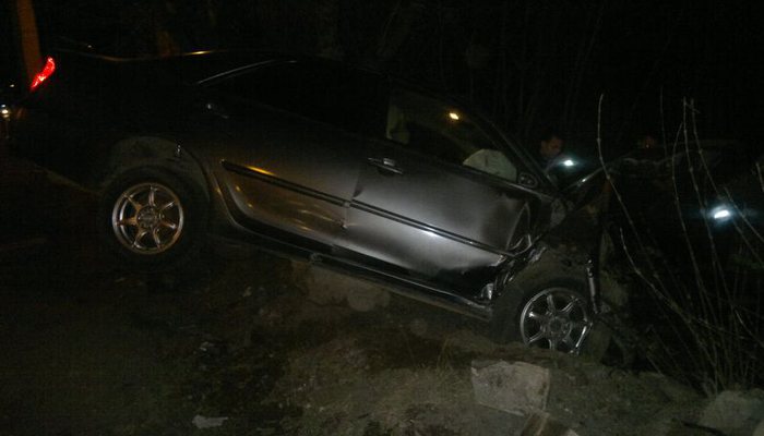 Водитель «Тойоты», врезавшейся в опору ЛЭП: «Меня подрезал автомобиль полиции»