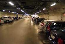 «Золотая» парковка: сколько стоят автостоянки в новостройках