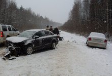  На трассе «Вятка» лоб в лоб столкнулись 2 «Фольксвагена»: 4 пострадавших