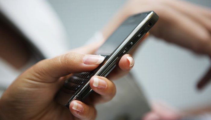 Неоплаченные штрафы за нарушения ПДД будут списывать с мобильного телефона