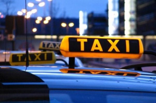 Новая услуга: таксисты от РЖД приедут вовремя и помогут кировчанам донести багаж до машины