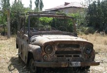 В Кирове сгорели два «УАЗа»