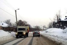 Снег убирают, а вывозить не торопятся