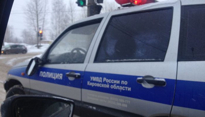 В Кирове на Производственной автомобиль полиции попал в ДТП