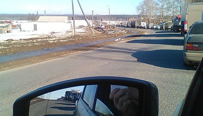 Из-за ДТП на Чепецкой трассе образовался многокилометровый затор