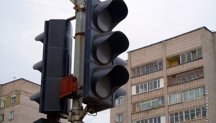 На перекрестке улиц Московской и Октябрьского проспекта не работает светофор