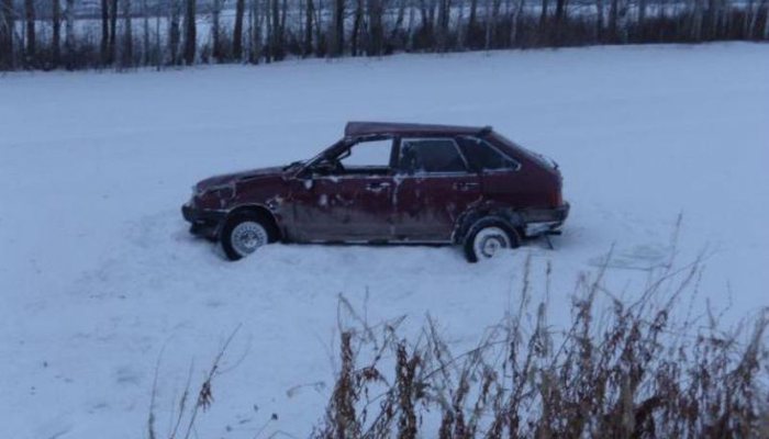 Жительница Шабалинского района съехала в кювет на угнанной машине