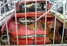 Штрафная автостоянка стала кладбищем автомобилей