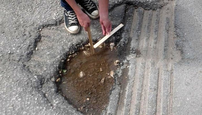 Активисты «РосЯмы» грозятся контролировать ремонт дорог