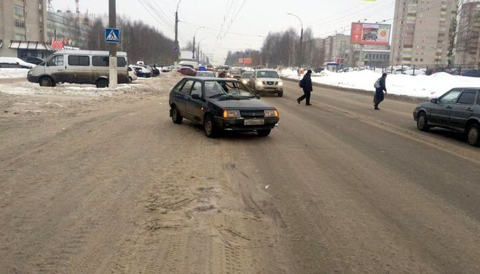 На Московской автоледи за рулем «девятки» зацепила пешехода