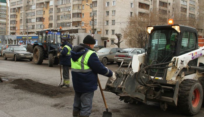 На магистральных улицах Кирова отремонтировали дороги