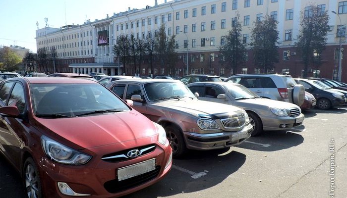 Губернатор против: транспортный налог для кировчан не уменьшат