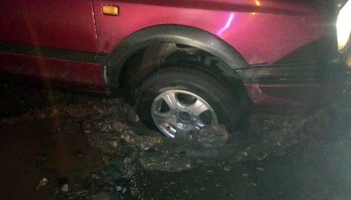 Кировское бездорожье: искореженные авто и пробитые колеса