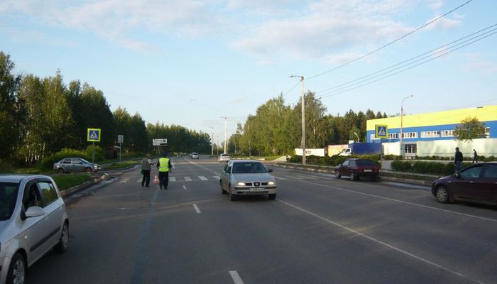 В Кирове ВАЗ сбил женщину на пешеходном переходе