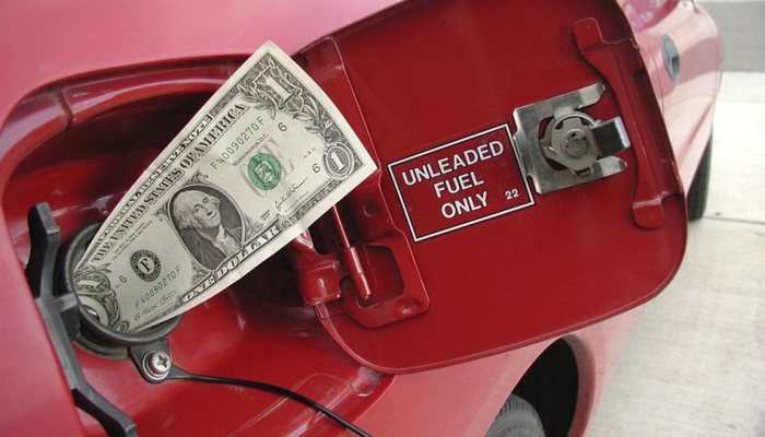 10 советов по экономии бензина, которые реально работают